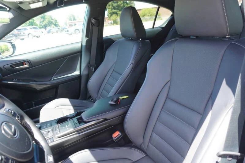 2025 Lexus IS 3rd Gen - Image 18 of 20