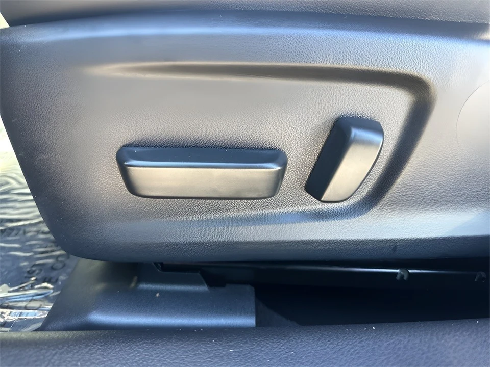 2025 Lexus IS 3rd Gen - Image 10 of 12