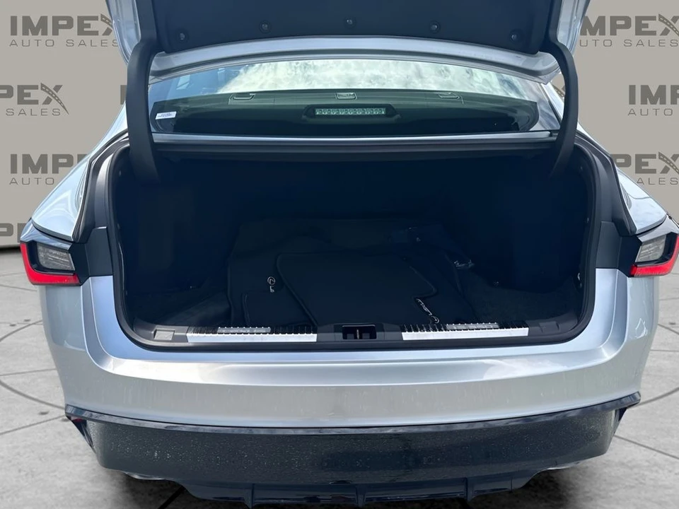 2025 Lexus IS 3rd Gen - Image 25 of 29