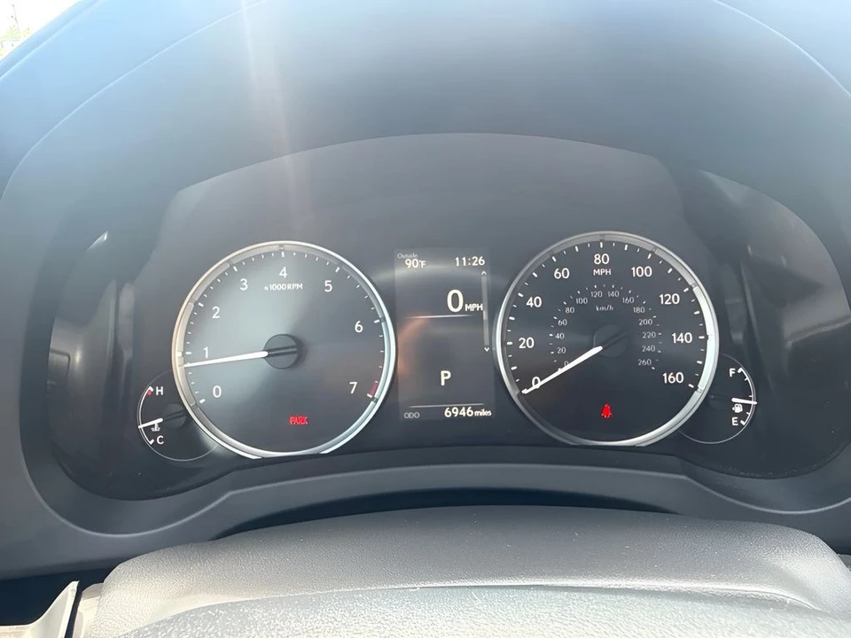 2025 Lexus IS 3rd Gen - Image 21 of 29