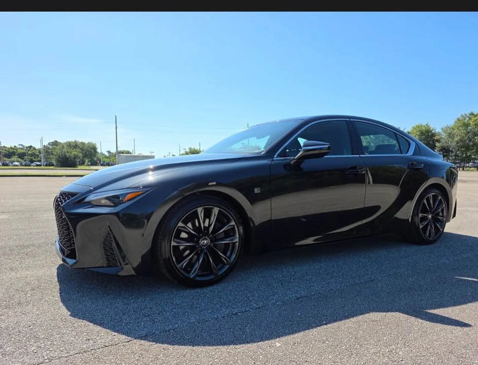 2025 Lexus IS 3rd Gen - Image 8 of 10