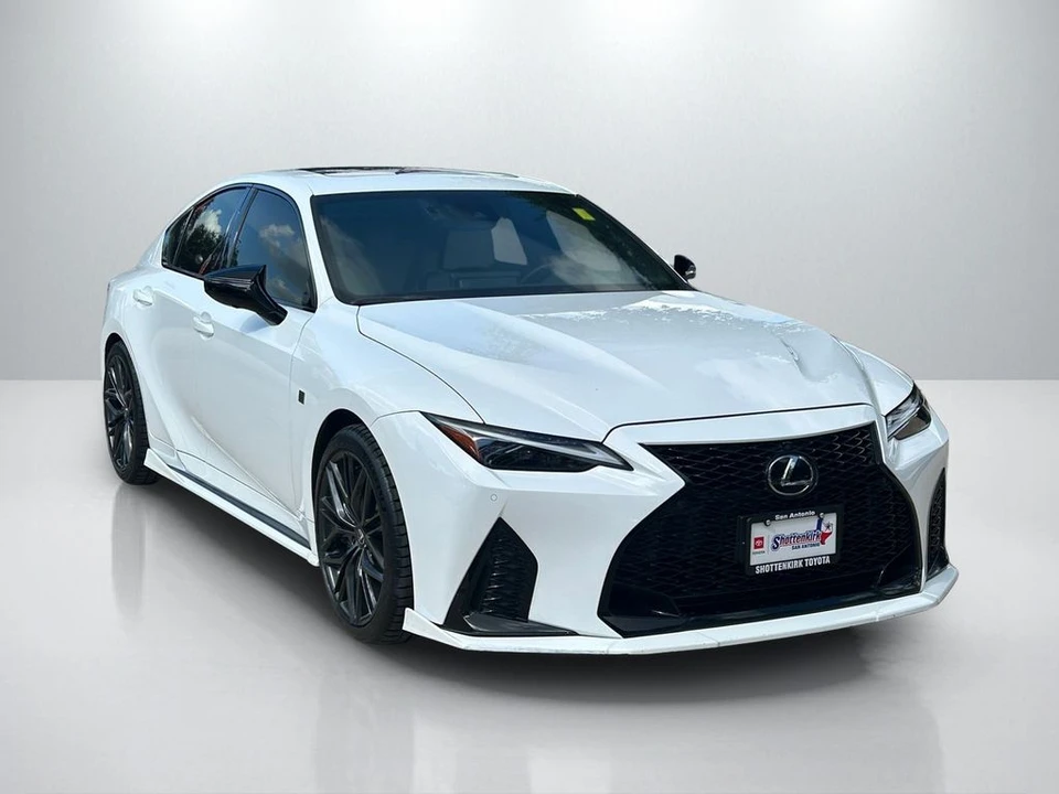 2025 Lexus IS 3rd Gen - Image 3 of 31