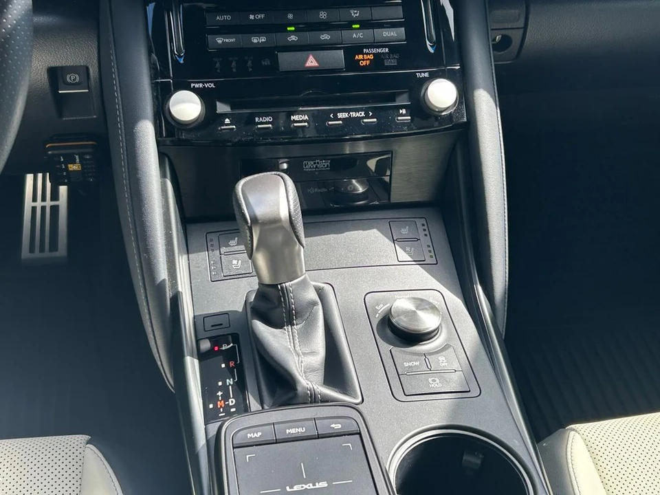 2025 Lexus IS 3rd Gen - Image 21 of 31