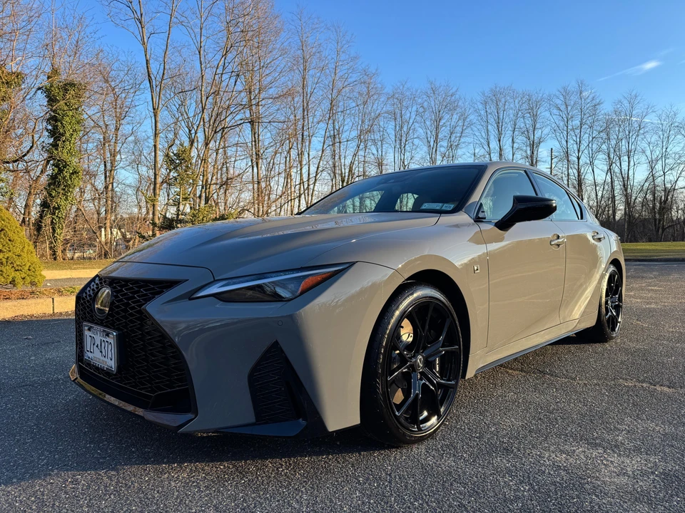 2025 Lexus IS 3rd Gen - Image 10 of 31