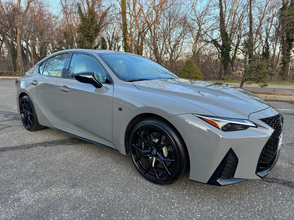 2025 Lexus IS 3rd Gen - Image 22 of 31