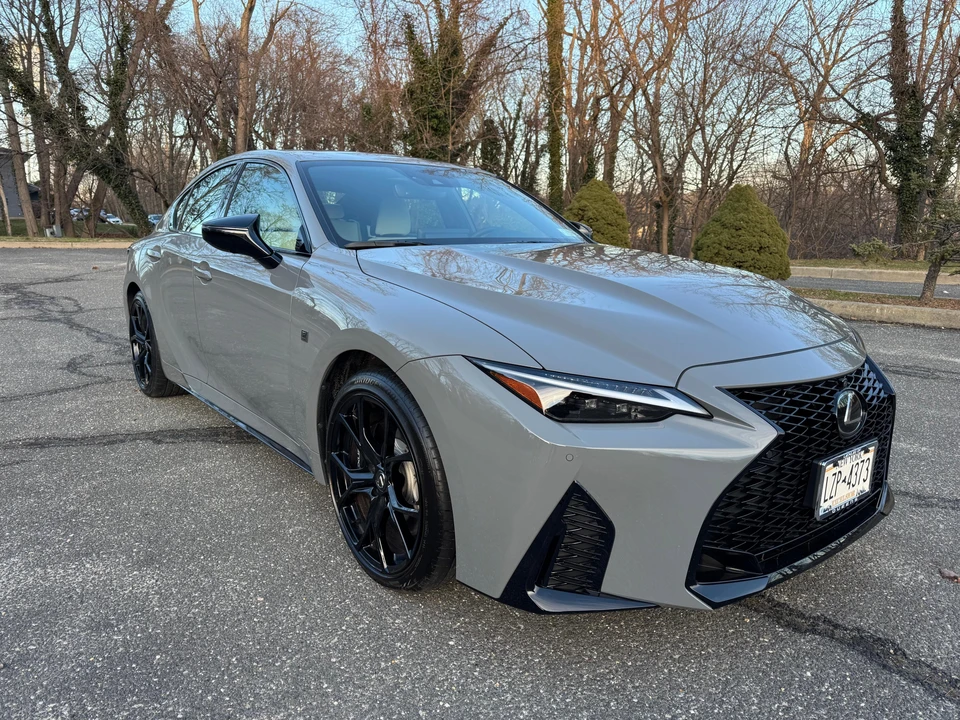 2025 Lexus IS 3rd Gen - Image 24 of 31