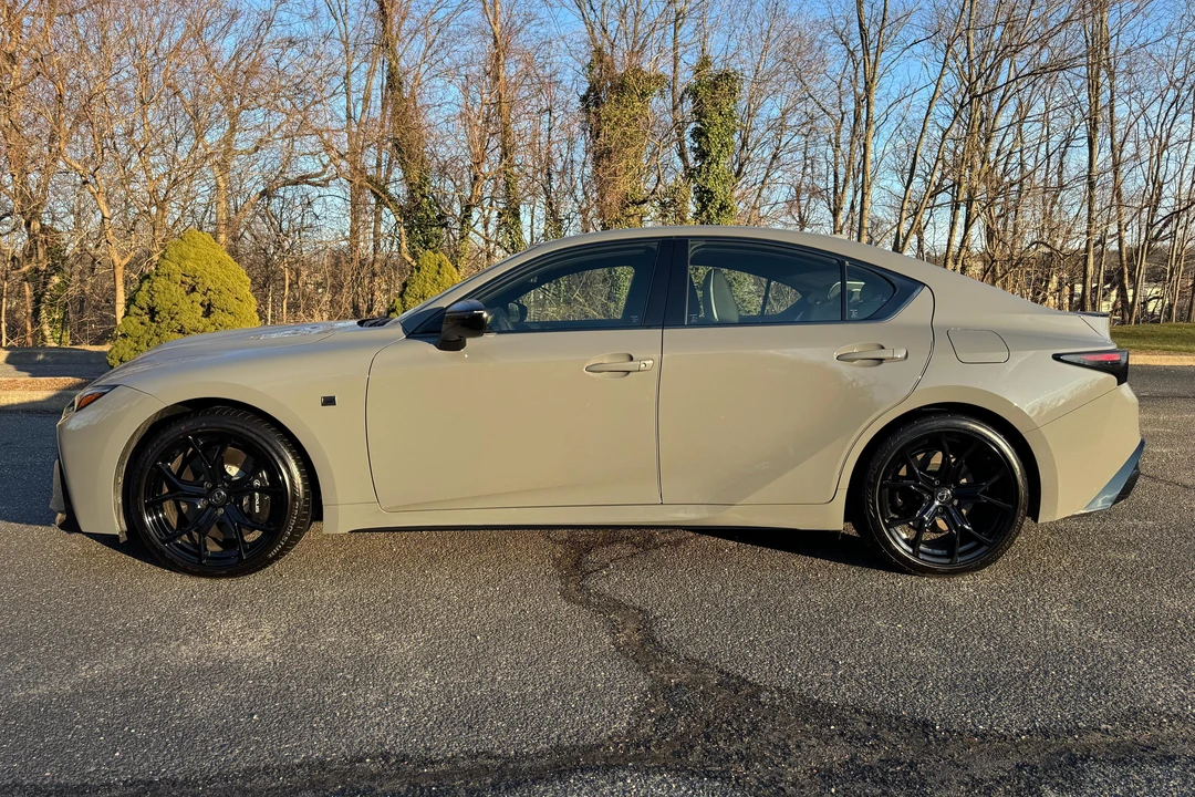 2025 Lexus IS 3rd Gen - Image 3 of 31