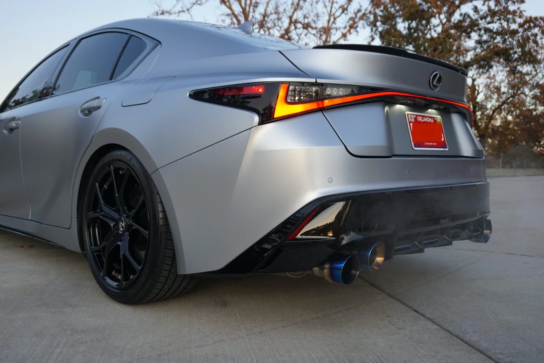 2025 Lexus IS 3rd Gen - Image 8 of 31