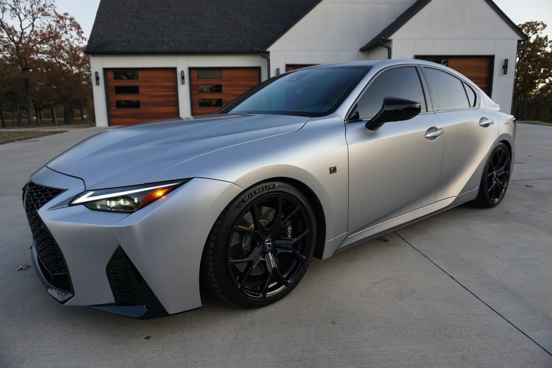 2025 Lexus IS 3rd Gen - Image 10 of 31