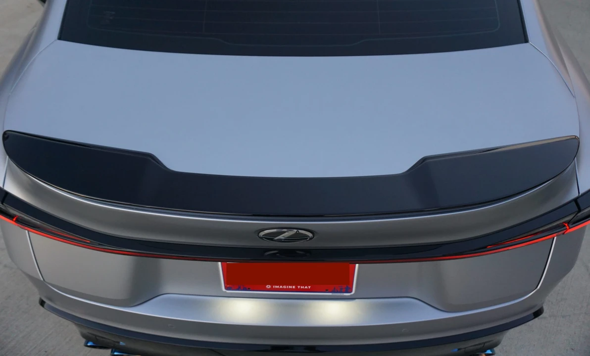2025 Lexus IS 3rd Gen - Image 17 of 31