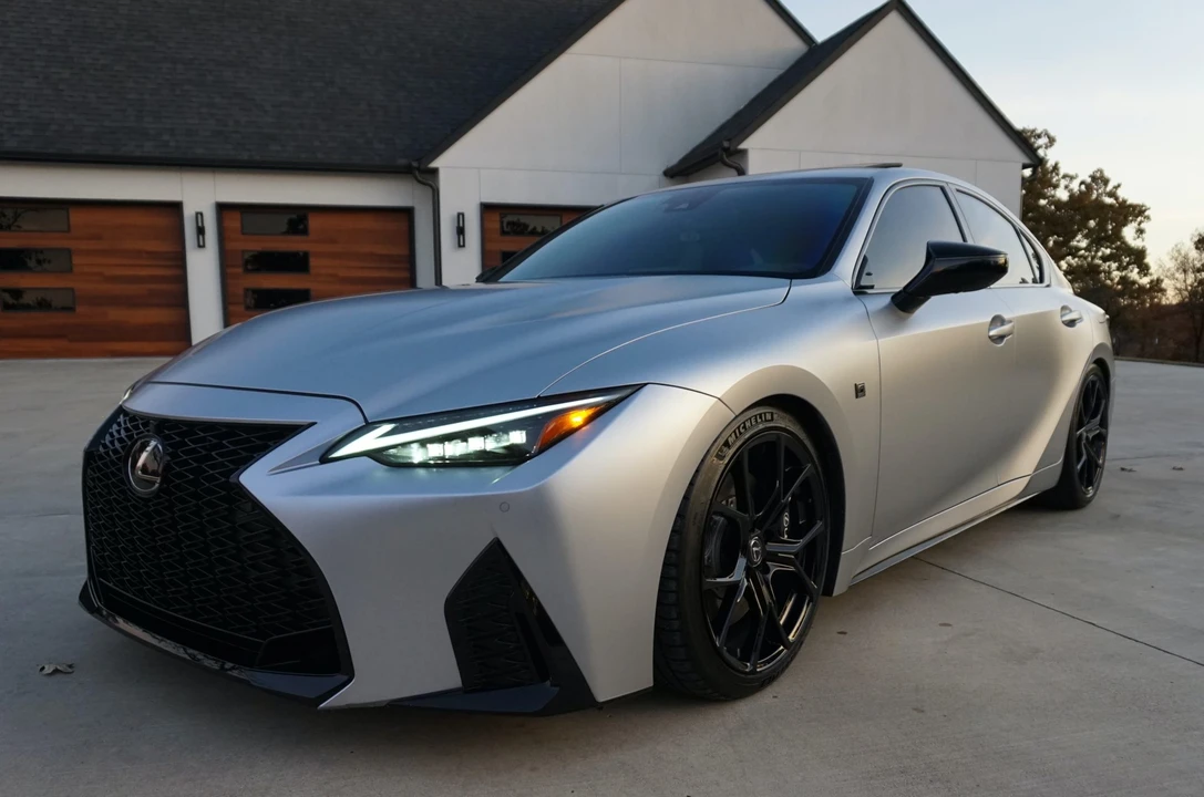 2025 Lexus IS 3rd Gen - Image 3 of 31