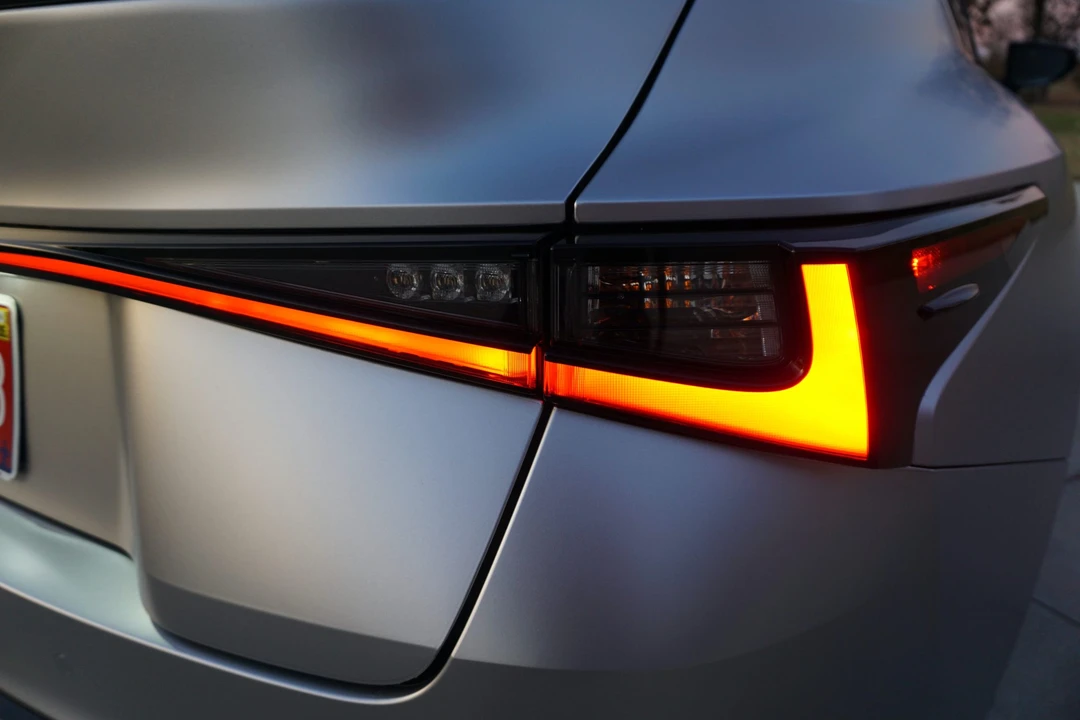 2025 Lexus IS 3rd Gen - Image 22 of 31