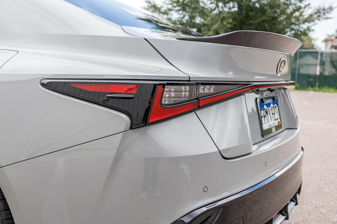 2025 Lexus IS 3rd Gen - Image 28 of 31