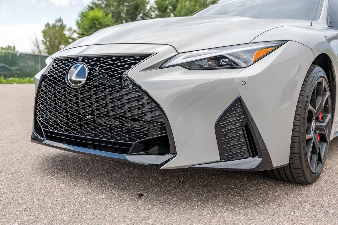 2025 Lexus IS 3rd Gen - Image 17 of 31