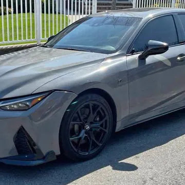 2025 Lexus IS 500