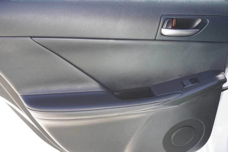 2025 Lexus IS 3rd Gen - Image 16 of 20