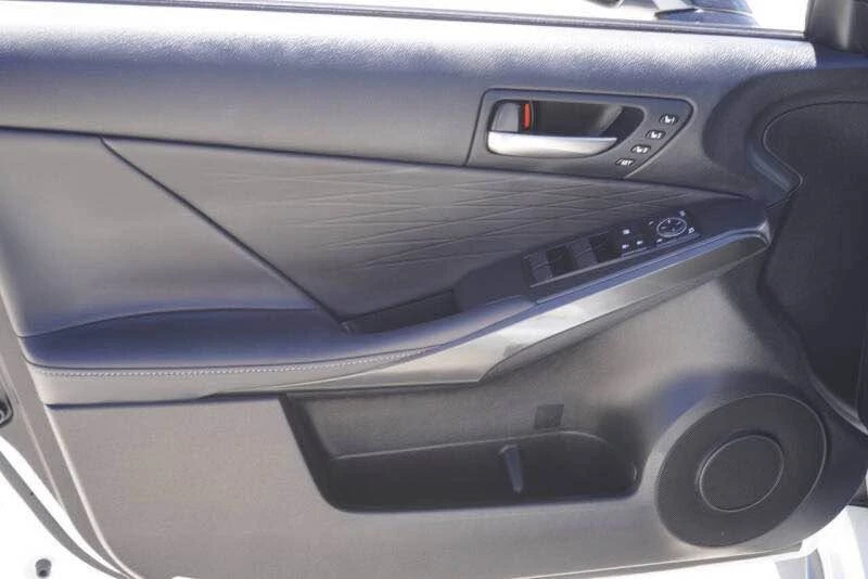 2025 Lexus IS 3rd Gen - Image 15 of 20