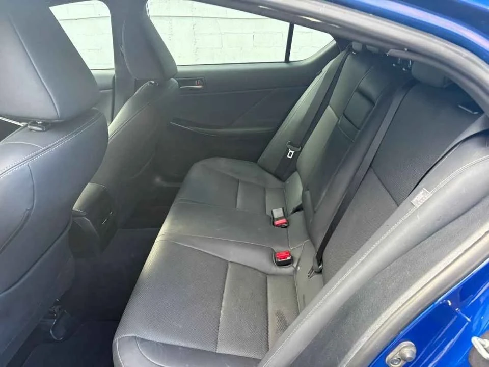 2025 Lexus IS 3rd Gen - Image 19 of 20