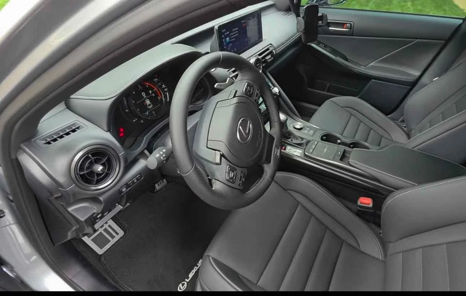 2025 Lexus IS 3rd Gen - Image 8 of 9