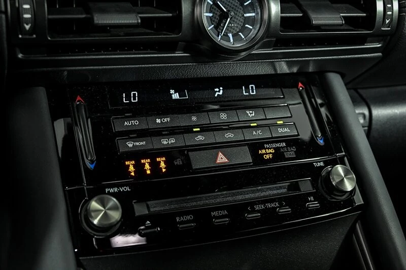 2025 Lexus IS 3rd Gen - Image 26 of 29