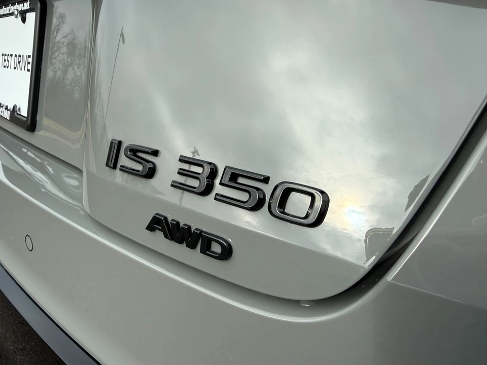2025 Lexus IS 3rd Gen - Image 11 of 12