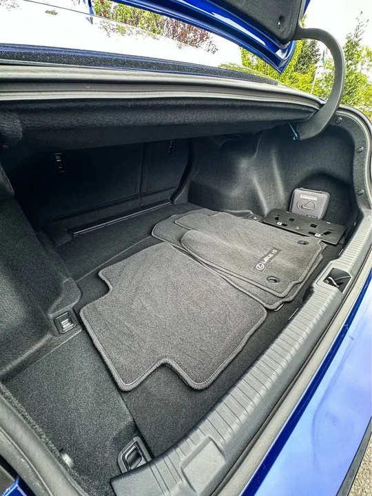 2025 Lexus IS 3rd Gen - Image 8 of 17