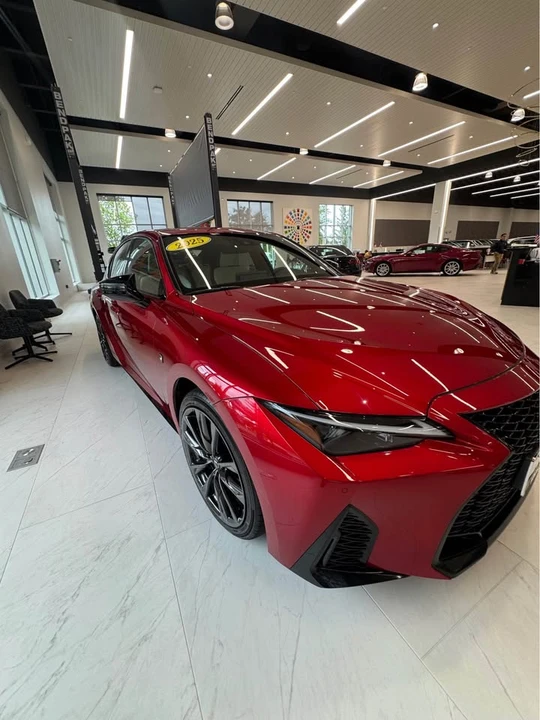 2025 Lexus IS 3rd Gen - Image 9 of 11