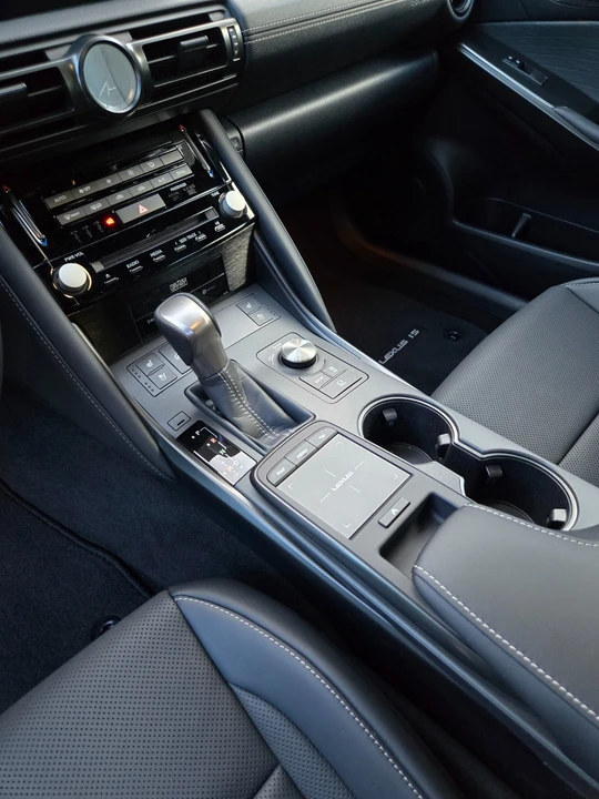 2025 Lexus IS 3rd Gen - Image 16 of 16