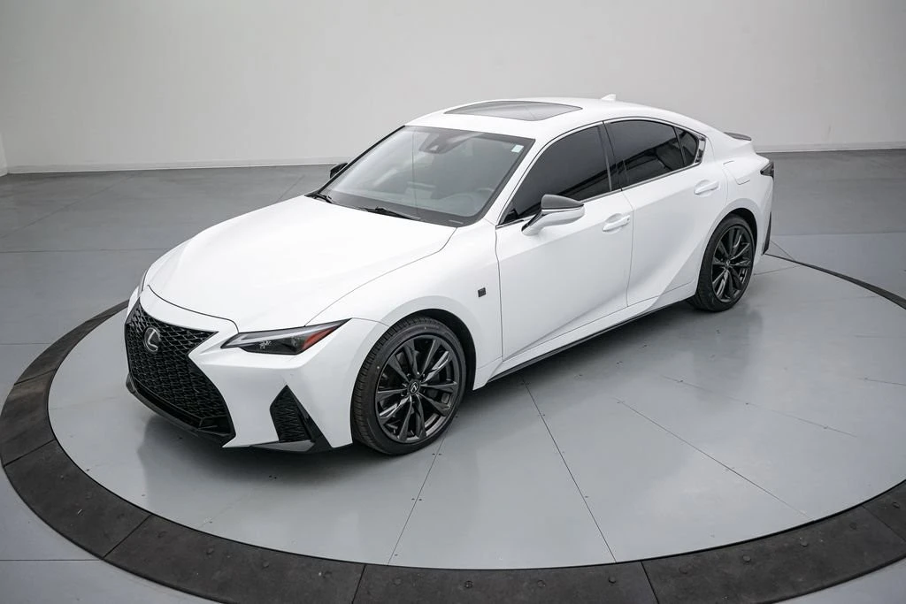 2025 Lexus IS 3rd Gen - Image 9 of 31