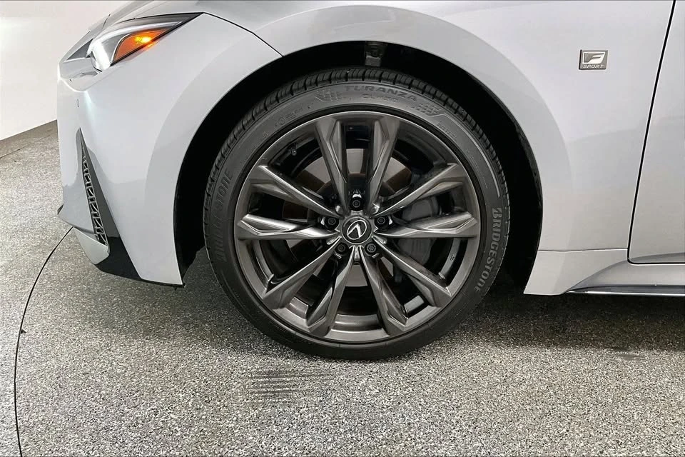 2025 Lexus IS 3rd Gen - Image 18 of 18