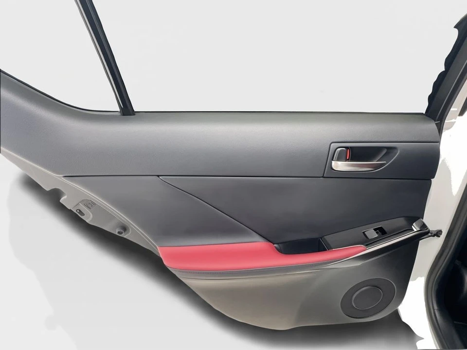 2025 Lexus IS 3rd Gen - Image 26 of 31