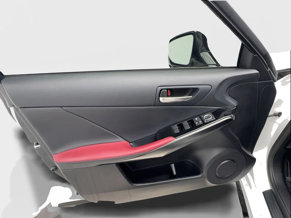 2025 Lexus IS 3rd Gen - Image 23 of 31