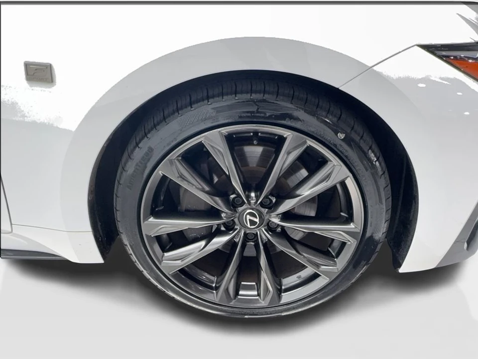2025 Lexus IS 3rd Gen - Image 14 of 31