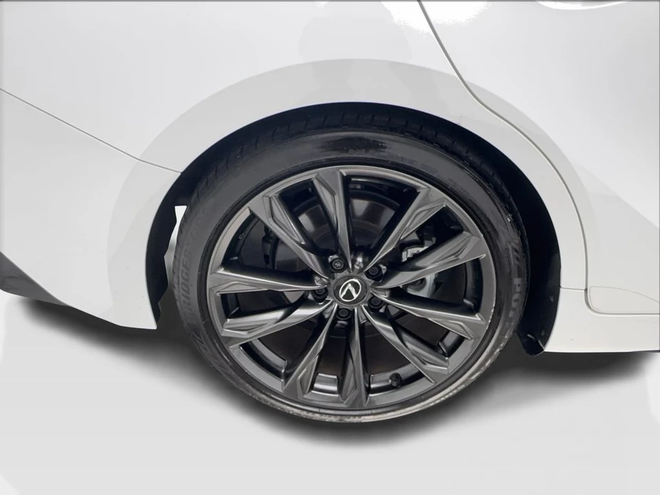 2025 Lexus IS 3rd Gen - Image 16 of 31