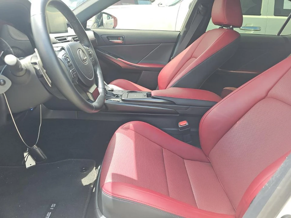 2025 Lexus - Image 4 of 10
