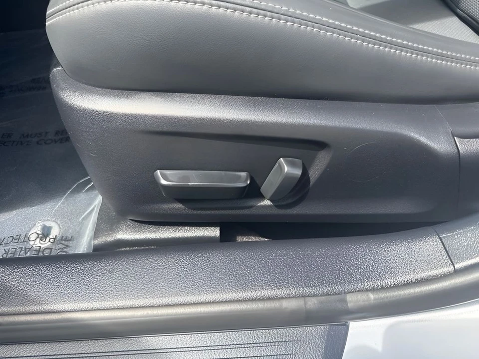 2025 Lexus IS 3rd Gen - Image 9 of 29