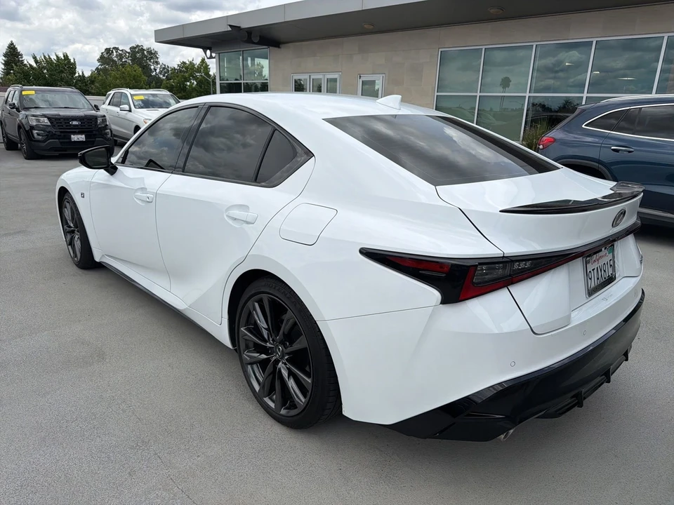 2025 Lexus - Image 5 of 6