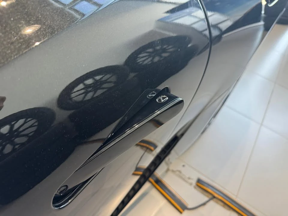 2025 Lexus LC - Image 7 of 16