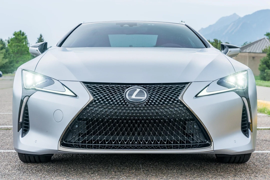 2025 Lexus LC - Image 2 of 31