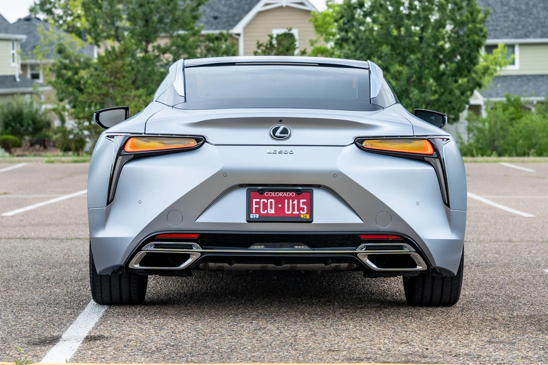2025 Lexus LC - Image 12 of 31