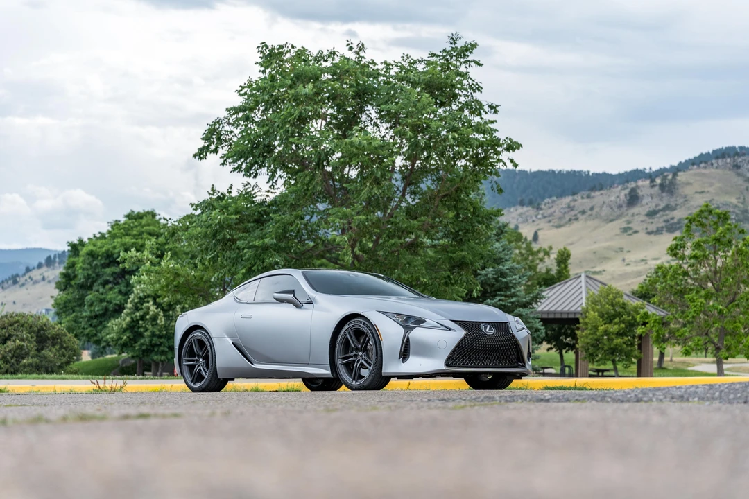 2025 Lexus LC - Image 15 of 31