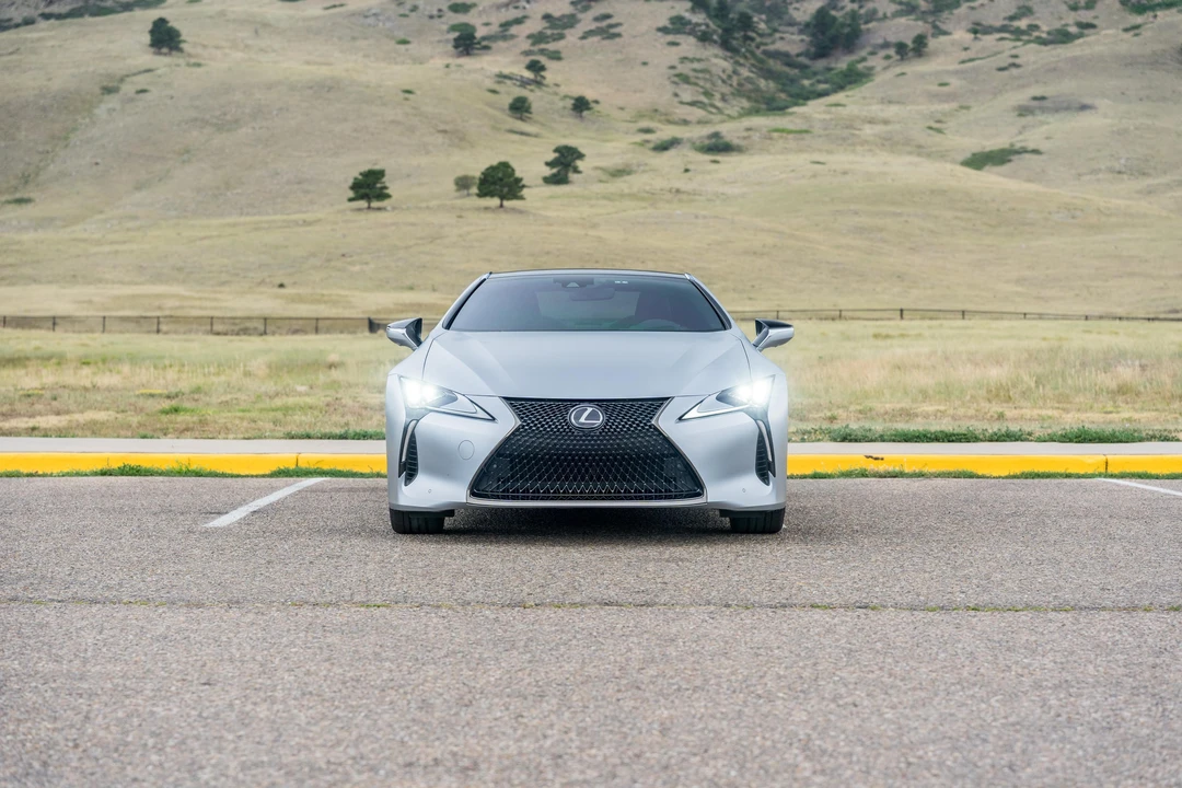 2025 Lexus LC - Image 6 of 31