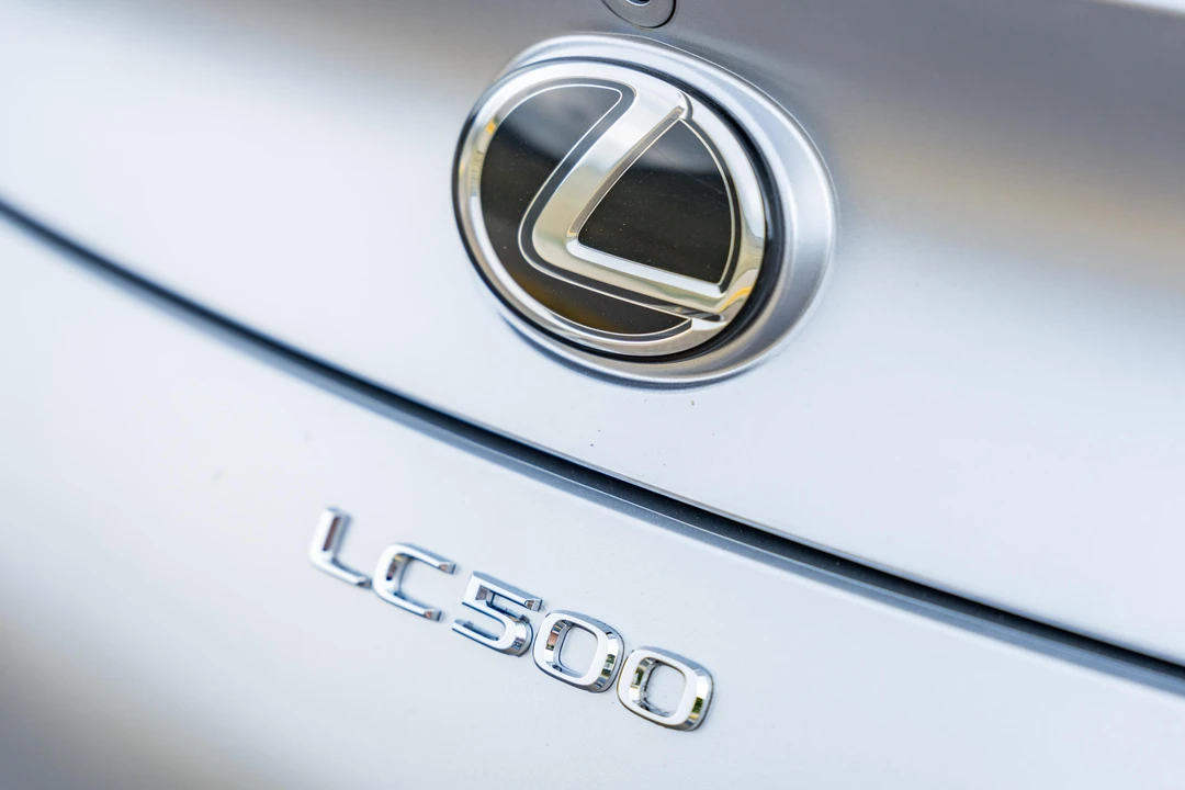 2025 Lexus LC - Image 31 of 31