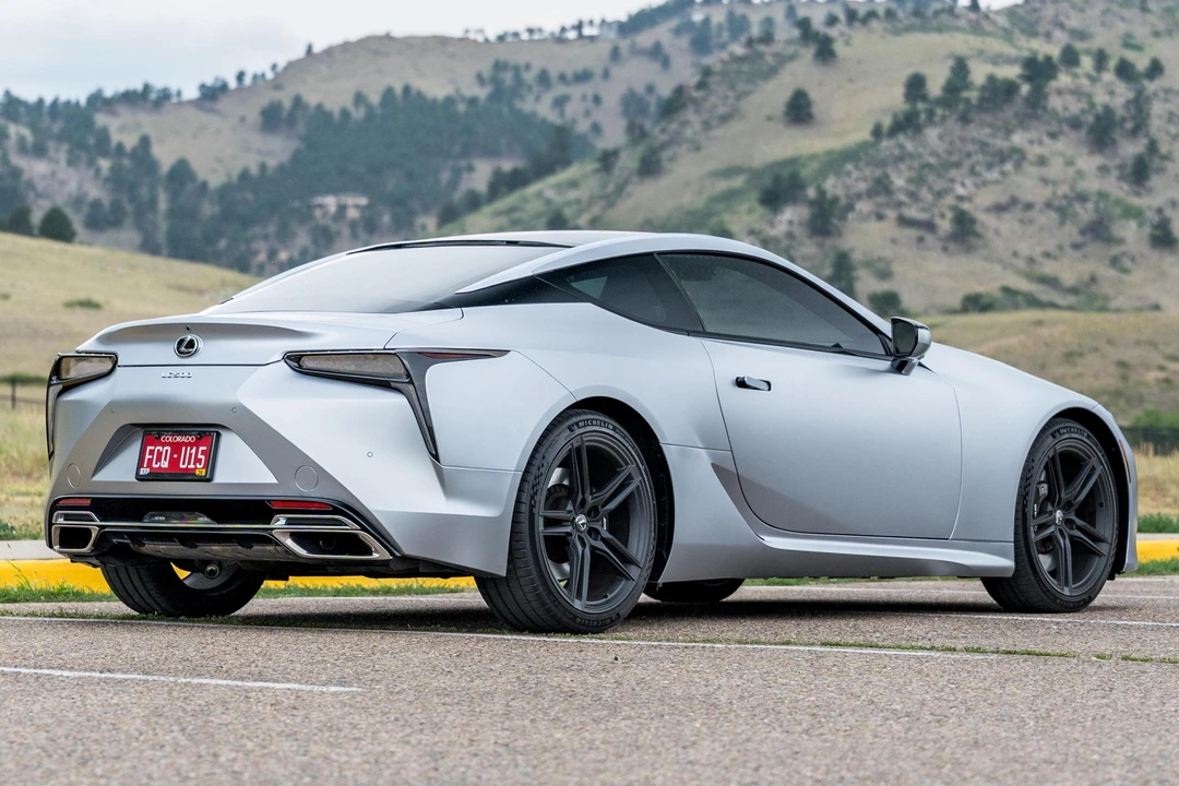 2025 Lexus LC - Image 4 of 31