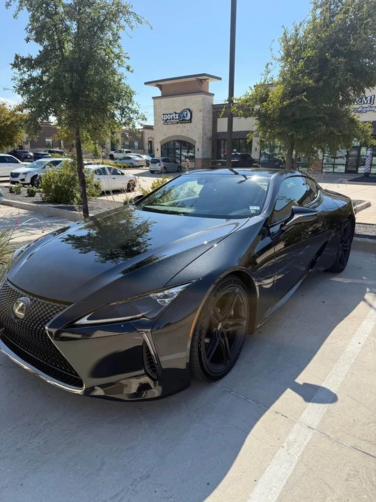2025 Lexus LC - Image 7 of 10