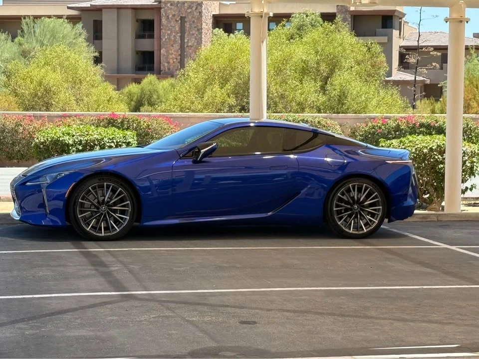 2025 Lexus LC - Image 7 of 10