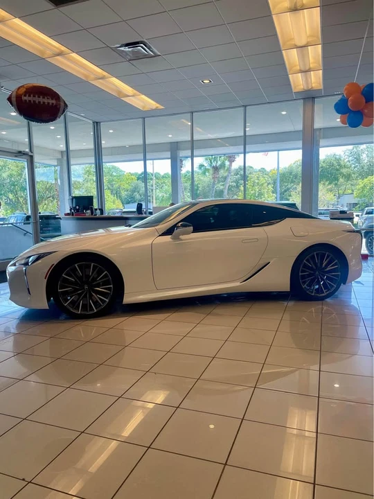 2025 Lexus LC - Image 4 of 11