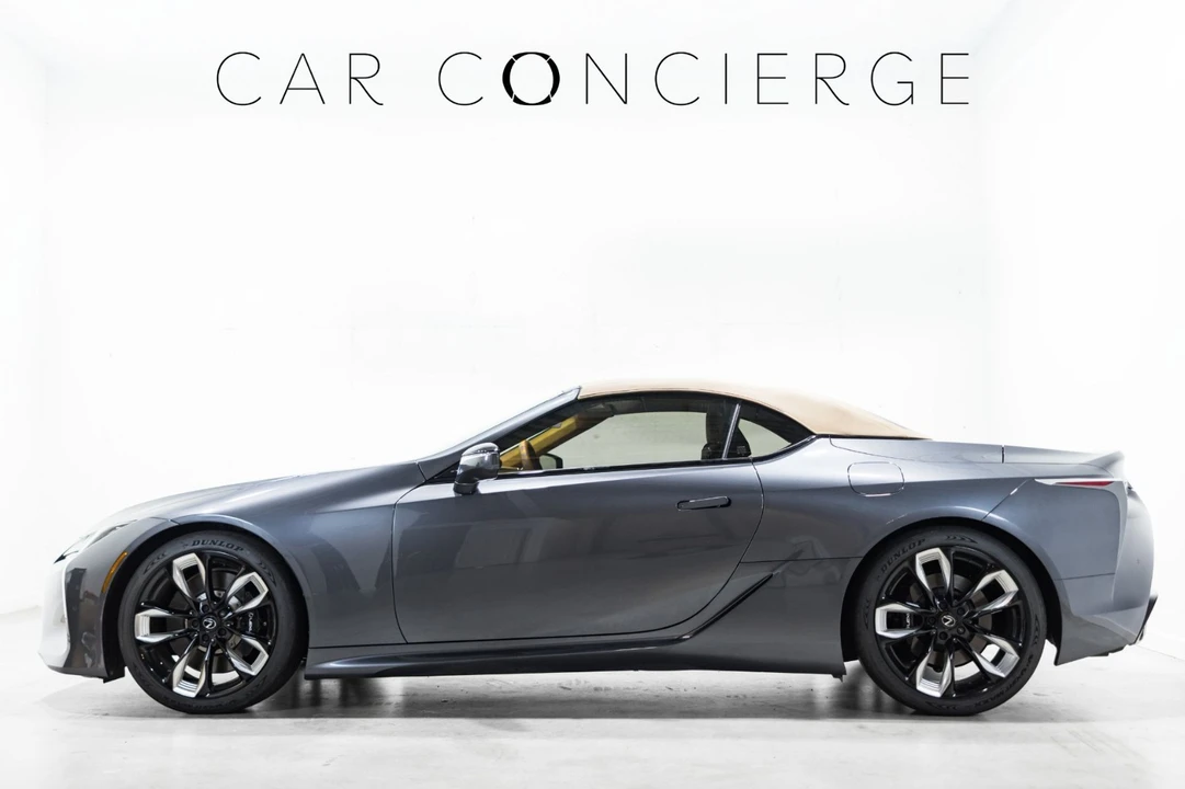 2025 Lexus LC - Image 10 of 31