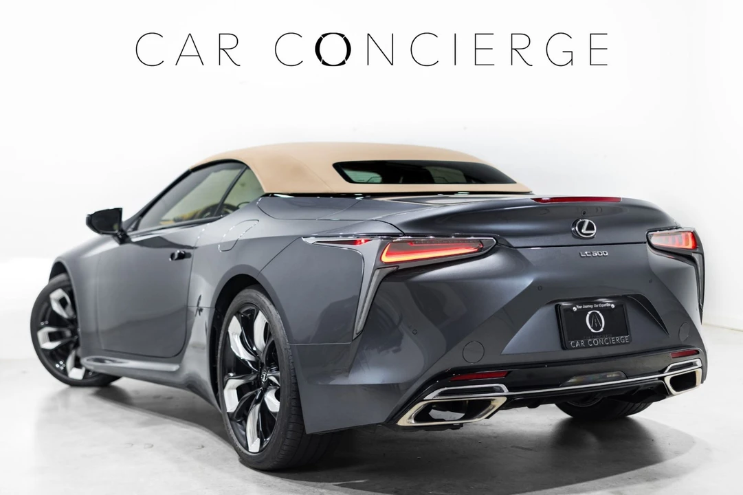 2025 Lexus LC - Image 9 of 31