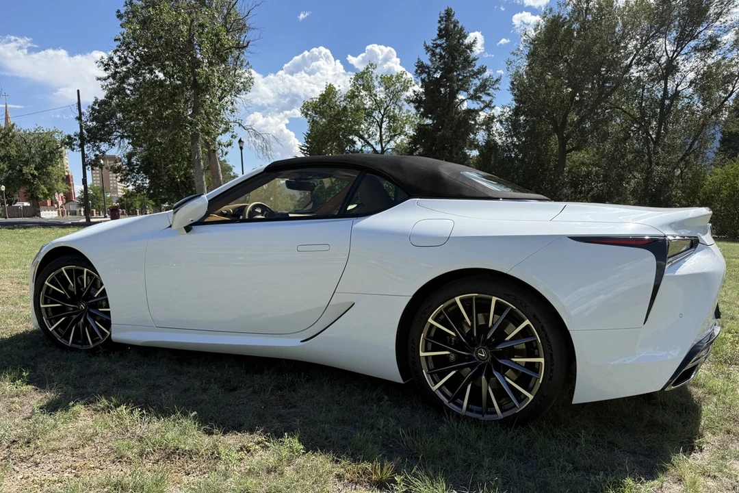 2025 Lexus LC - Image 4 of 31